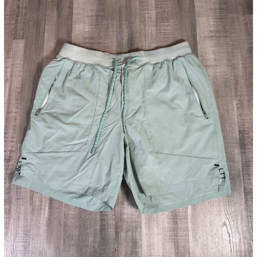 Lululemon LTT License to Train Shorts Mint Green Mens Large 7" Inseam Liner